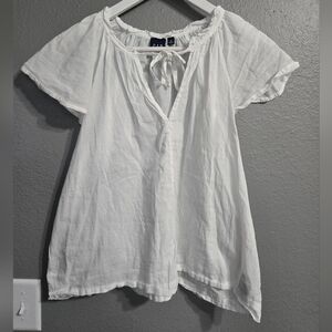 Gap White Flutter Sleeve Blouse 100% Cotton Blouse Size Medium